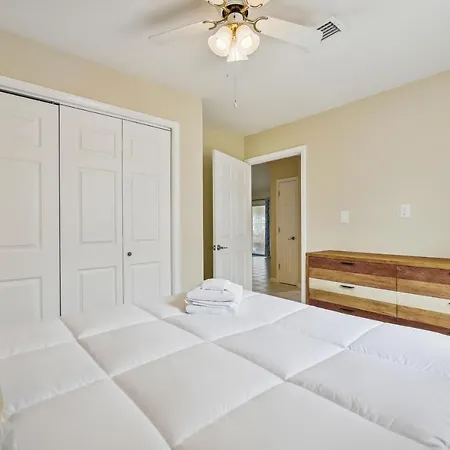 Memory Float By Book That Condo